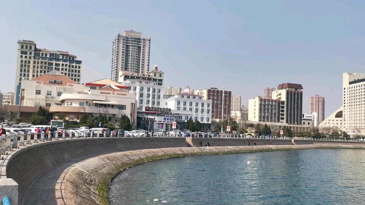 1、青岛有什么好玩的地方:山东青岛有什么好玩的地方