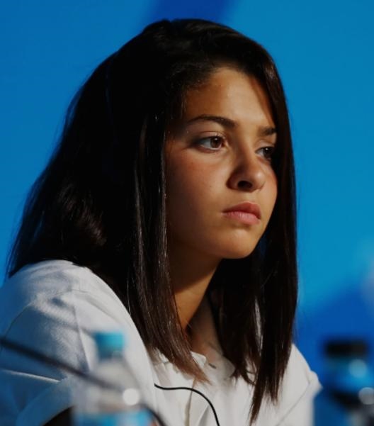 998年出生女是什么命,98年4月份属虎的女孩子"