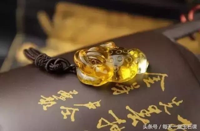 属鼠人佩戴什么招财，属鼠的戴什么手链好