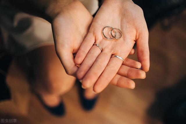 怎么看自己的姻缘什么时候来，八字能看出正缘出现月份吗