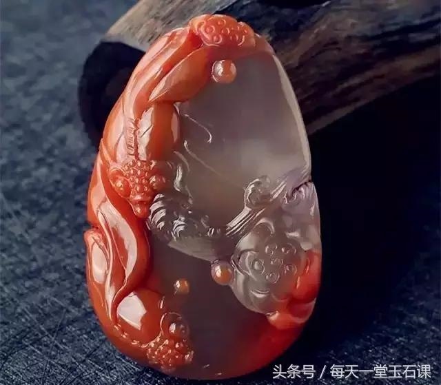 属鼠人佩戴什么招财，属鼠的戴什么手链好