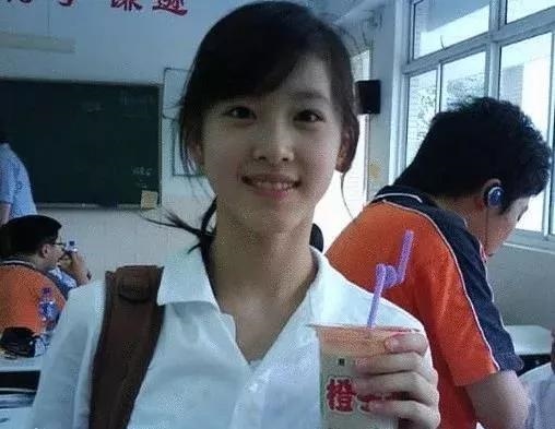 4岁属什么的几几年的，82岁属什么生肖"