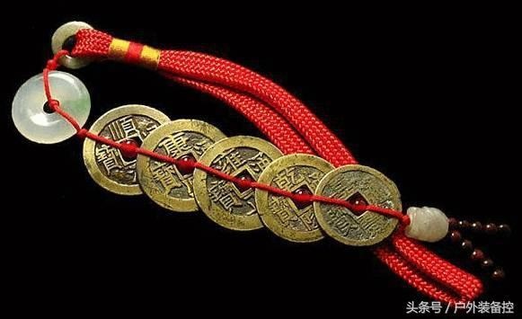 属蛇带什么东西避小人，属蛇做什么容易成功