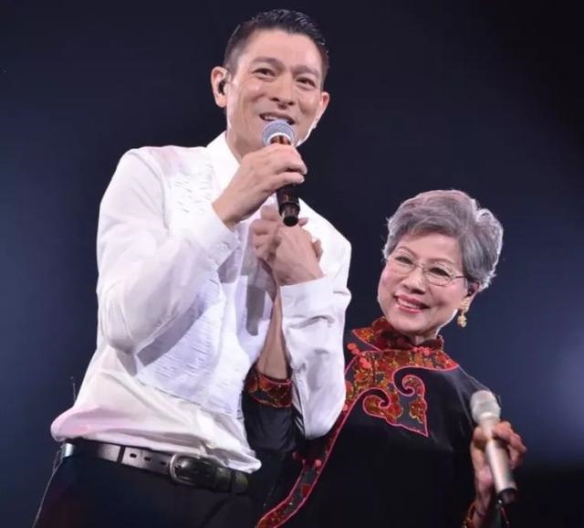 属马的六十几岁是哪一年，54年属马今年六十几岁了