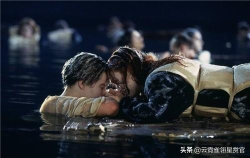 2年属鼠49岁会遇上什么灾难，属鼠人穿什么颜色最旺"