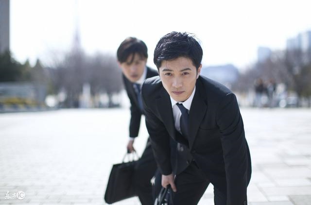 财格什么情况走比劫运，从财格走比劫运