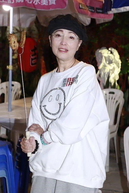 属马的六十几岁是哪一年，54年属马今年六十几岁了