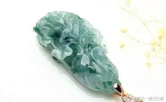 属鼠人佩戴什么招财，属鼠的戴什么手链好