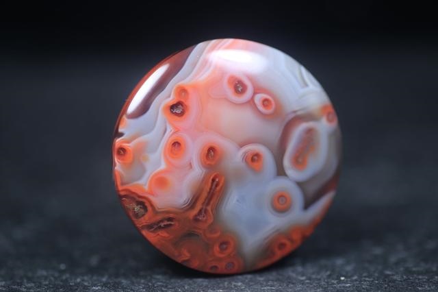 南红适合什么星座佩戴，真假南红手串对照图片