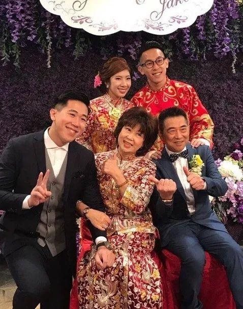 属马的六十几岁是哪一年，54年属马今年六十几岁了