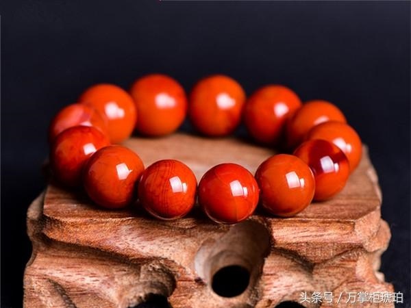 虎眼石千万不能这样戴，玉和翡翠的区别