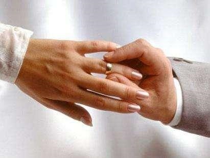 0年属狗男会离婚，70年属狗男婚姻命运"