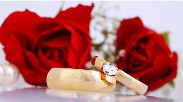 婚姻极好的女命八字，女命嫁二婚男的命理