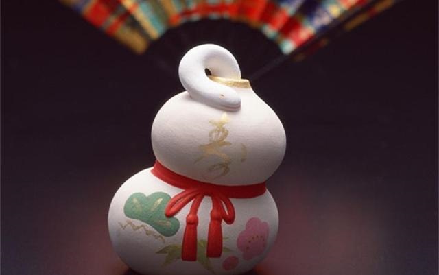 4年属狗女做什么行业更赚钱，属狗适合在哪个城市发展"