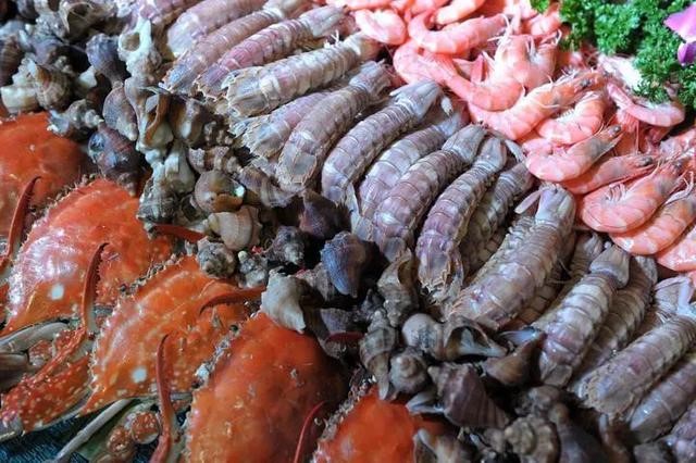 6虎92猴一家不贵必富，三世姻缘表很准"