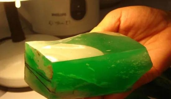 属龙的土命人适合戴什么首饰，土命人适合佩戴什么首饰