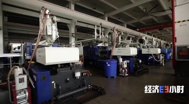 农历九月兔和农历六月蛇相配吗，九二年属猴婚配表男