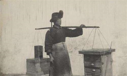 赊刀人最新预言2022 年10月，易经预测2023将大乱