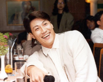 5年女和96年男相配吗，96年的鼠和85年的牛配吗"