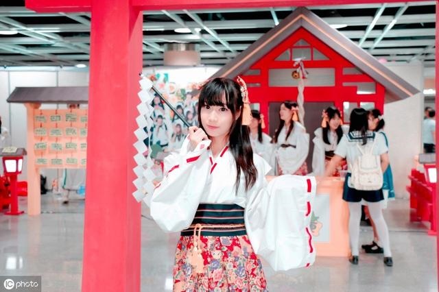 998年属虎男性格是怎样的，98年虎男和95年猪女婚姻配吗"