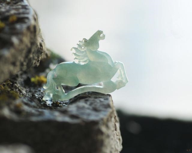 属牛的可以戴牛生肖吗，属牛的适合带什么生肖