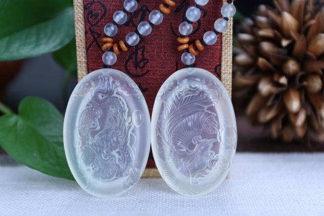 属龙一生佩戴什么吊坠旺，属龙人戴什么吊坠更好