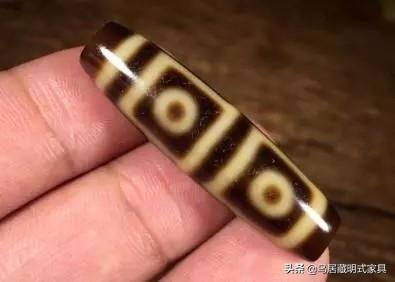 戴三眼天珠有什么讲究,为什么不能戴天珠睡觉