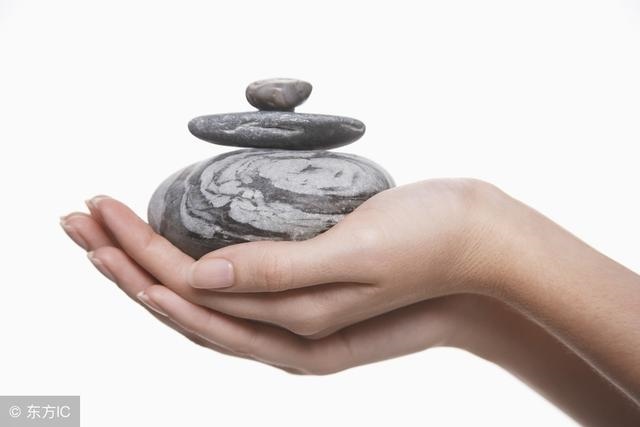 9年城墙土命的禁忌，1999年城墙土命好不好"