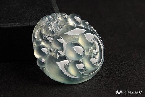 2种翡翠颜色等级排名，玉和翡翠的区别"