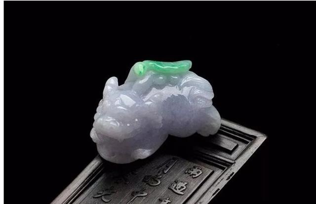 什么样的人不能戴貔貅,翡翠镯子会越带越透吗