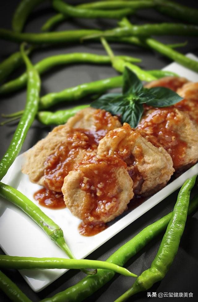 猴日冲(壬寅)虎是什么意思，周易八字免费测算