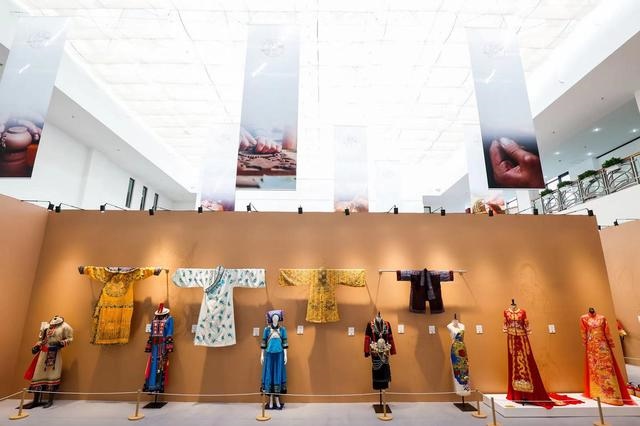 四两八钱女命财运与婚姻，女命四两八钱是花姐吗