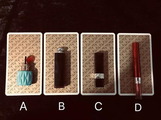 塔罗牌免费测试占卜事业，塔罗牌在线测试免费