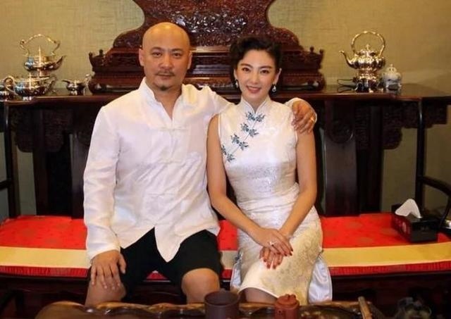 8年属虎女一生有几段婚姻，1998年属虎男有几段婚姻"