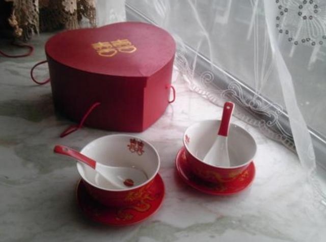 上等八字富贵女不能敬茶吗，十大富贵日柱