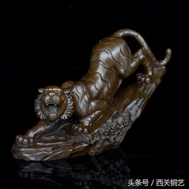 属虎人旺财摆件，属虎车里适合什么摆件