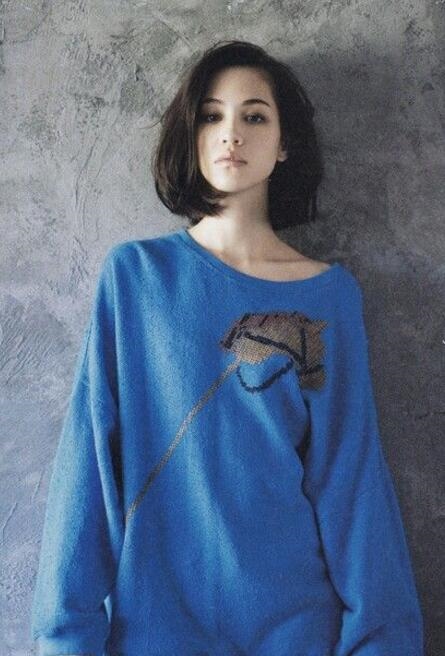 属鸡白羊男的爱情观，81年属鸡的性格和爱情观