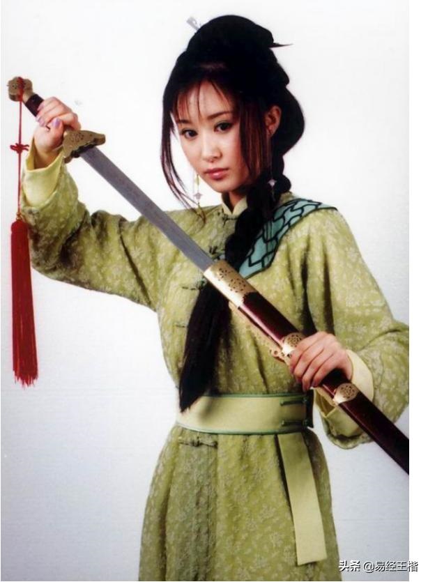 剑锋金命是哪年，1992年剑锋金命几月好