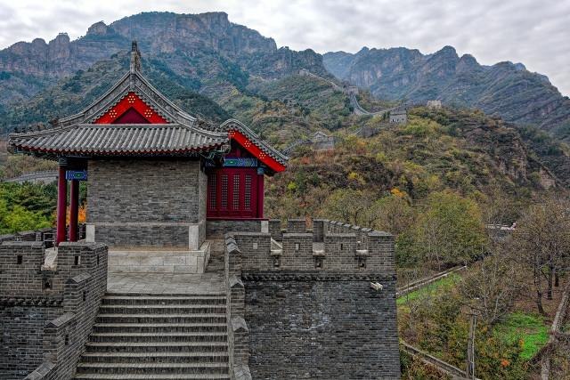 庚辰年是闰年吗，庚辰年是什么命