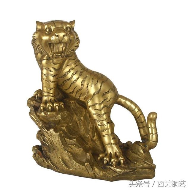属虎人旺财摆件，属虎车里适合什么摆件