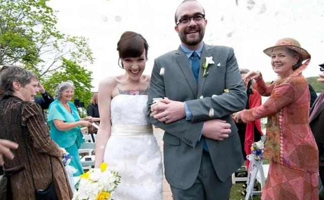 2生肖结婚年龄图，男女十二生肖婚姻配对表年龄"