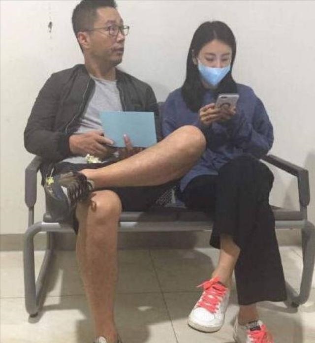 8年属虎女一生有几段婚姻，1998年属虎男有几段婚姻"