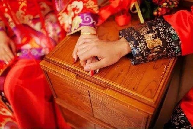 免费合婚择日期，生辰八字算婚期计算器