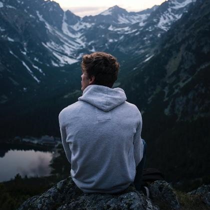 属鸡男吃醋表达的方式，属鸡女吃醋的表现