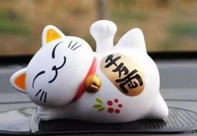 属龙开店用什么字招财，属龙开店起名字适合