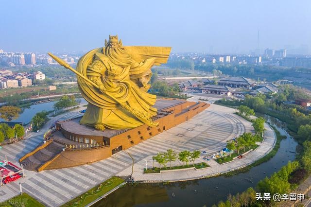 属兔人做什么生意发财，1987年兔33岁后财运2022