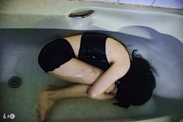 八字真能看出复合吗，分手两年后复合的八字