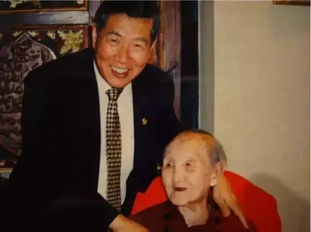 晚年会守寡的五大生肖女，把老婆当宝的属相男