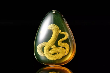 1属蛇的注定婚姻,属蛇人的正缘是什么时候"