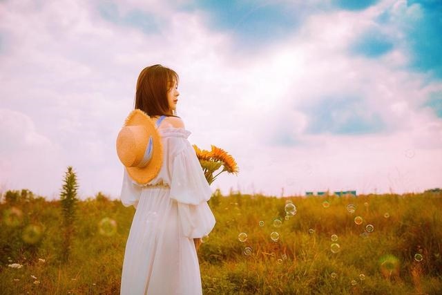 男女两个人缘分很深的表现，两个人缘分很深的表现